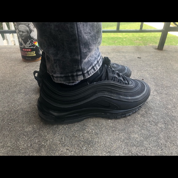 AirMax 97 Black - Picture 3 of 5